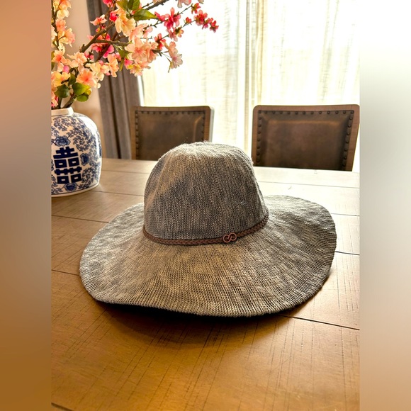 Gray Calia Wide Brim Sun Hat - Picture 1 of 6